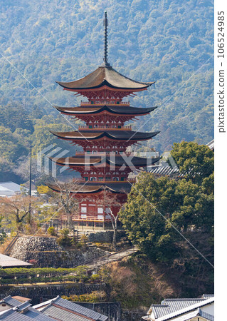 EOSR.Hiroshima Miyajima, my five-storied pagoda photo. 106524985
