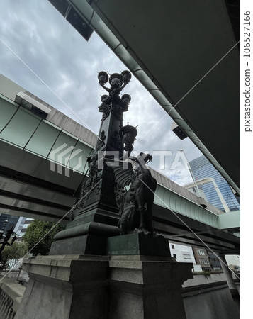Kirin statue in Nihonbashi, Tokyo 106527166
