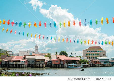 Floating house and seascape from Chew Jetty in Georgetown, Penang island, Malaysia 106530875
