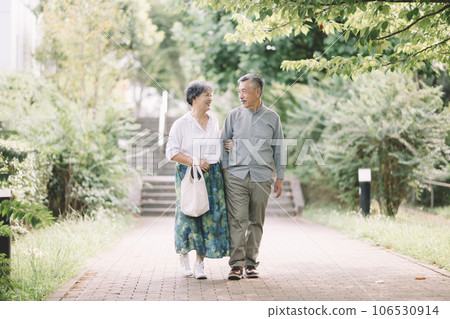 Senior couple with cuddling smile Senior couple with cuddling smile 106530914