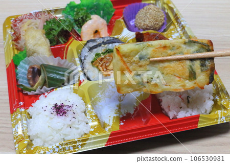 Korean-style Makunouchi bento (chijimi) Korean-style Makunouchi bento (chijimi) 106530981