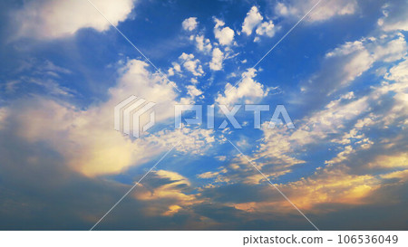 Dusk sky scene taken in 2023 in Kawaguchi City, Saitama Prefecture 106536049