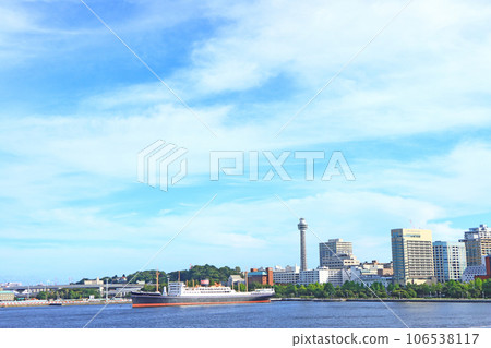 Landscape of Yokohama City, Hikawa Maru and Yokohama Marine Tower Landscape of Yokohama City, Hikawa Maru and Yokohama Marine Tower 106538117