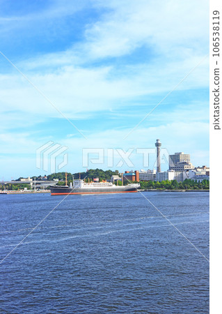 Landscape of Yokohama City, Hikawa Maru and Yokohama Marine Tower 106538119