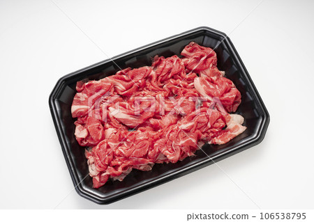 Cheap and delicious beef shoulder loin cut off, animal protein recommended for the elderly 106538795