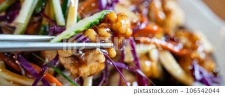 sweet and sour pork sweet and sour pork tenderloin sweet and sour pork Korean food cuisine 탕수육 Tangsuyuk タンスユク 106542044