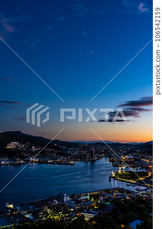 鍋冠牟利山的黎明（長崎市） 106542159