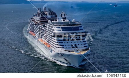 Cruise ship MSC Bellissima front (cruising) Cruise ship MSC Bellissima front (cruising) 106542388