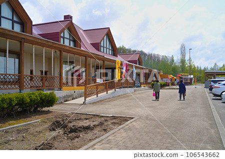Roadside Station “Ehon no Sato Kenbuchi” Kenbuchi Town, Hokkaido 106543662