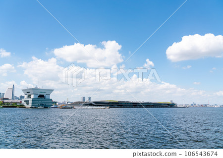 [神奈川縣]仲夏藍天和大棧橋 106543674