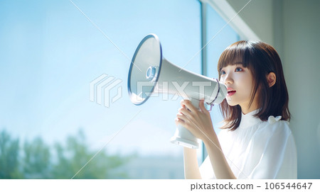 一個女人用擴音器 一個女人用擴音器 106544647