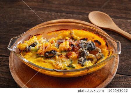 Mushroom and pumpkin gratin Mushroom and pumpkin gratin 106545022