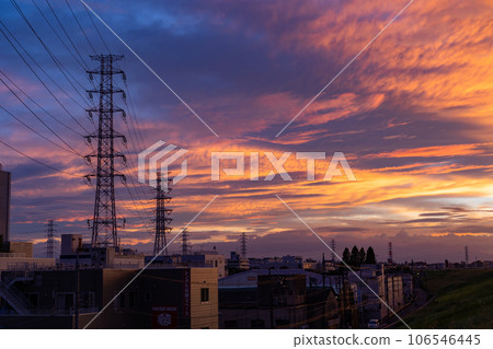 [Tokyo] Sunset sky and Arakawa riverbed 106546445