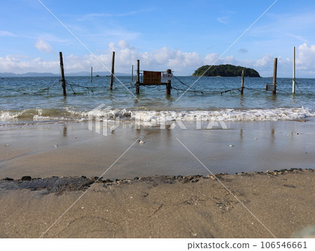 Waves on the Higashihazu coast 106546661