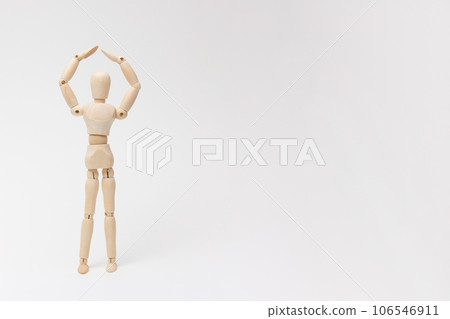 用手臂畫圓圈的繪圖娃娃 106546911