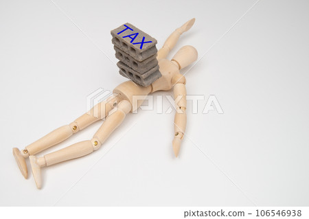 被稅收壓垮的繪圖娃娃 被稅收壓垮的繪圖娃娃 106546938