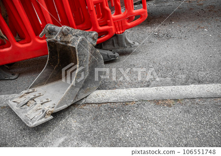 Excavation shovel tool for construction work as digging soil Excavation shovel tool for construction work as digging soil 106551748