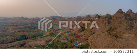 Beautful mountain in Thailand 106552311