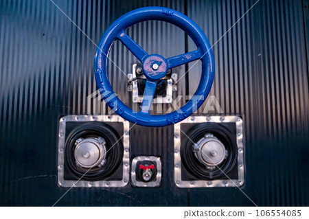 Blue fire valve. A device in the water supply network that allows you to connect equipment that provides water supply for extinguishing a fire. installation of fire safety 106554085