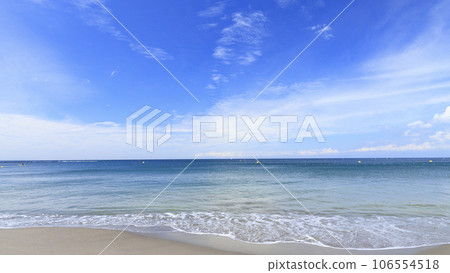 Summer at Isshiki Beach in front of the Hayama Imperial Villa (Hayama Town, Miura District, Kanagawa Prefecture) 106554518