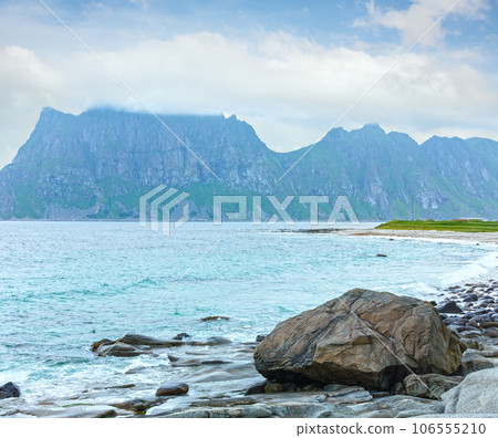 Haukland beach summer view (Norway, Lofoten). 106555210