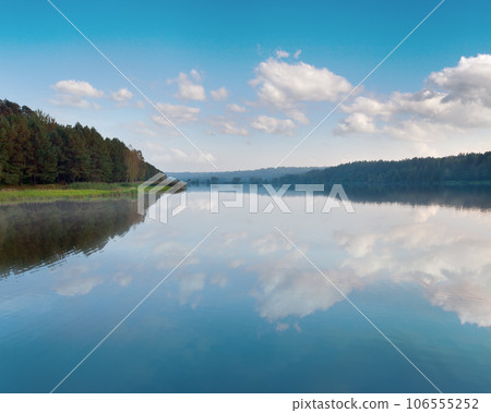 Autumn misty evening lake Autumn misty evening lake 106555252