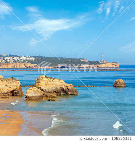 Praia dos Tres Castelos, Algarve, Portugal. 106555381