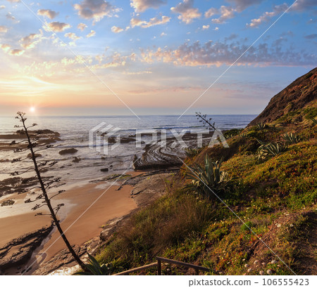 Natural amphitheater on beach (Algarve, Portugal). 106555423