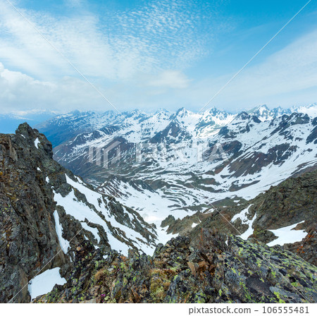 Mountain view from the Karlesjoch cable ski lift  upper station 106555481