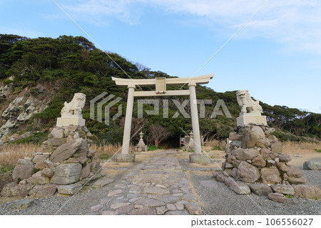 Echizen coast Ominato Shrine entrance on Oshima 106556027