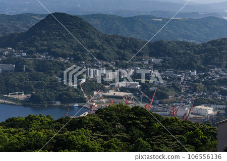 The view from Yumiharidake observatory in the port of Sasebo, a shipbuilding town in Nagasaki prefecture 106556136