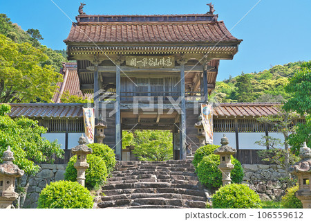 [Ryuunji Temple] Ashiya, Misumicho, Hamada City, Shimane Prefecture 106559612