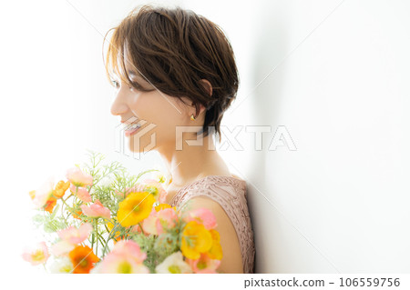 Woman with a bouquet 106559756
