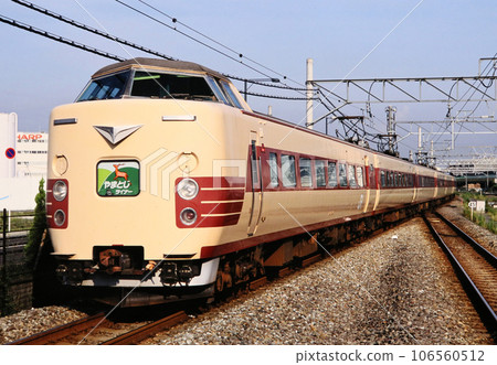 運行在懷舊的關西本線的大和路班輪 106560512