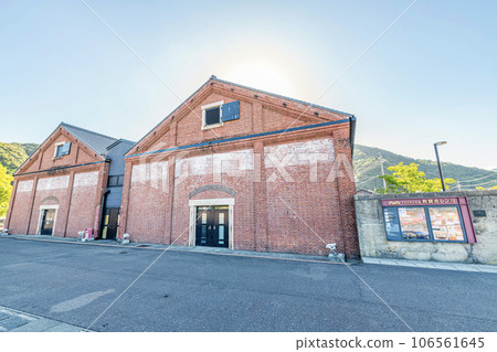 晴天時的敦賀紅磚倉庫是福井縣敦賀市的熱門旅遊設施 晴天時的敦賀紅磚倉庫是福井縣敦賀市的熱門旅遊設施 106561645