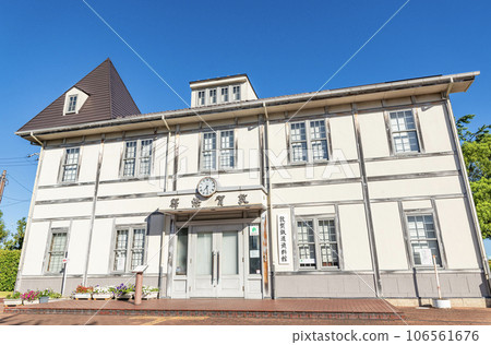 晴朗天氣下的福井縣敦賀市敦賀鐵道博物館(原敦賀港站大樓) 晴朗天氣下的福井縣敦賀市敦賀鐵道博物館(原敦賀港站大樓) 106561676