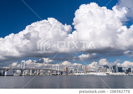 《Tokyo》Rainbow Bridge/Tokyo Bay Area in Summer Sky 《Tokyo》Rainbow Bridge/Tokyo Bay Area in Summer Sky 106562778