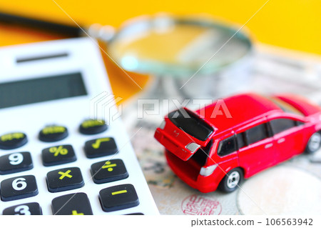 Minicar and 10,000 yen bill Minicar and 10,000 yen bill 106563942