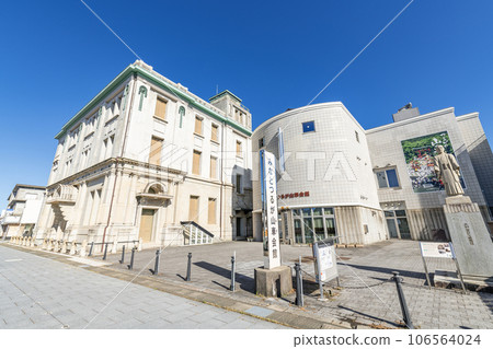 Minato Tsuruga Dashi Hall and Tsuruga City Museum on a clear day in Tsuruga City, Fukui Prefecture Minato Tsuruga Dashi Hall and Tsuruga City Museum on a clear day in Tsuruga City, Fukui Prefecture 106564024