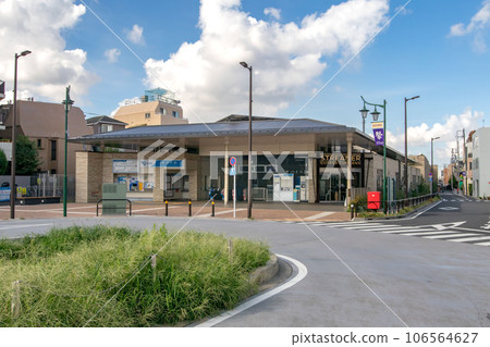 東北澤站是位於東京都世田谷區北澤的小田急電鐵小田原線的車站 106564627