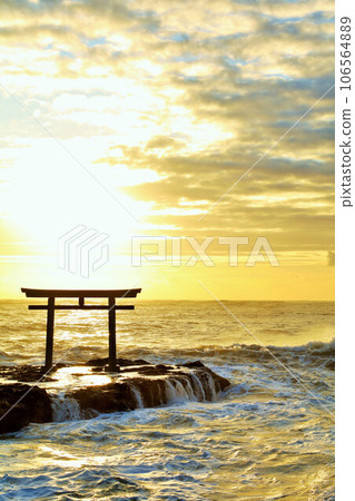 茨城縣大洗磯崎神社的日出 茨城縣大洗磯崎神社的日出 106564889