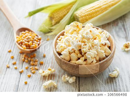 Tasty salted homemade popcorn 106566498