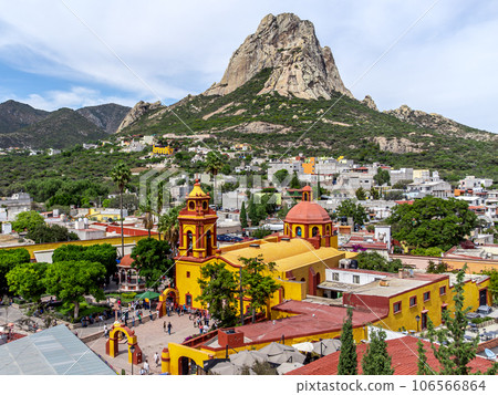 Photo material: Mexico's world heritage site Peña de Bernal and town Photo material: Mexico's world heritage site Peña de Bernal and town 106566864