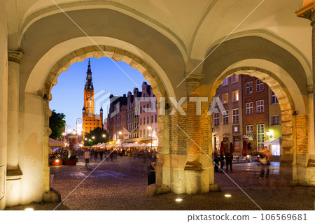 Spire of Gdansk Main Town Hall in twilight 106569681