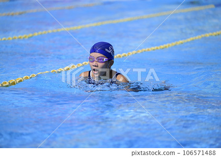 Swimming competition Swimming competition 106571488