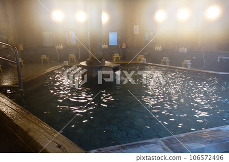 [Hot spring image] Large bath at a hot spring inn 106572496