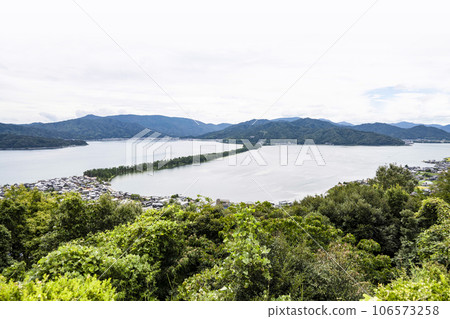 從笠松公園看到的天橋立（8月） 106573258