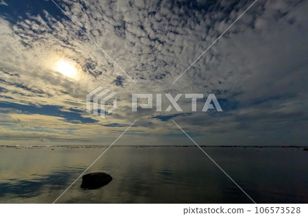 Moonlit Coast, Unosaki Coast, Oga Peninsula, Akita Prefecture 106573528