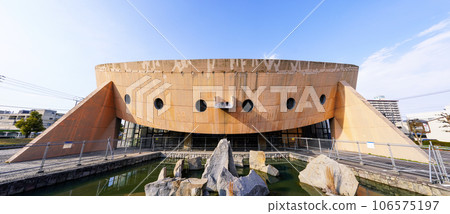 Kagawa Prefectural Gymnasium (Takamatsu City, Kagawa Prefecture), a ship gymnasium that was decided to be dismantled Kagawa Prefectural Gymnasium (Takamatsu City, Kagawa Prefecture), a ship gymnasium that was decided to be dismantled 106575197