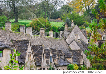 Bibury, the original landscape of England, with its rows of stone houses remaining 106576573